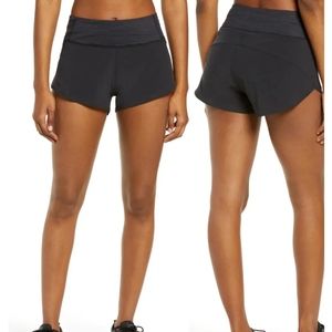 Sold! NWT Outdoor Voices Black Hudson Athletic/Workout Running Shorts Size Med